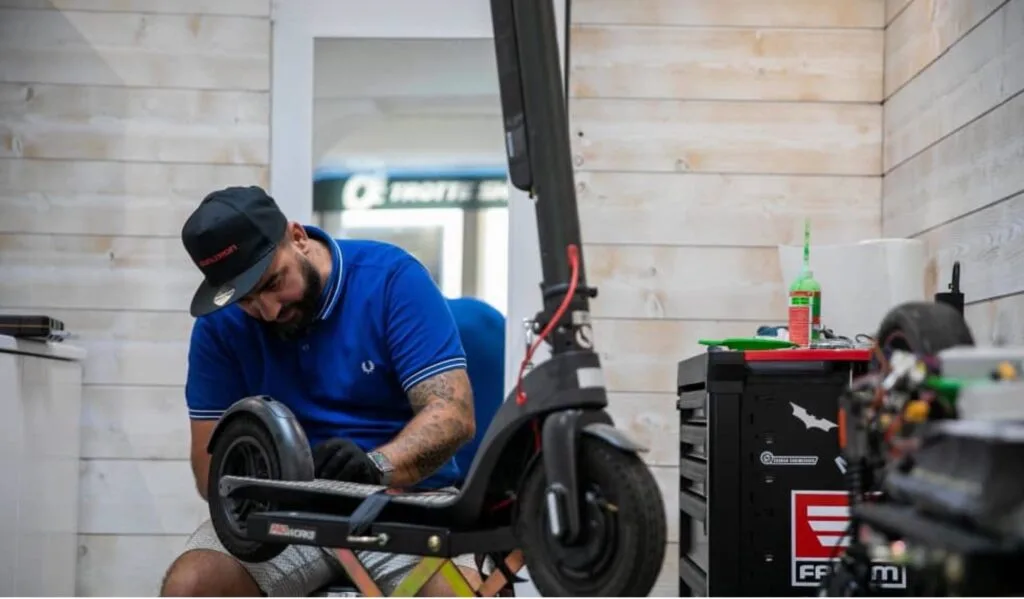 réseau national de réparation de deux roues électrique par des professionnels à Le Blanc-Mesnil